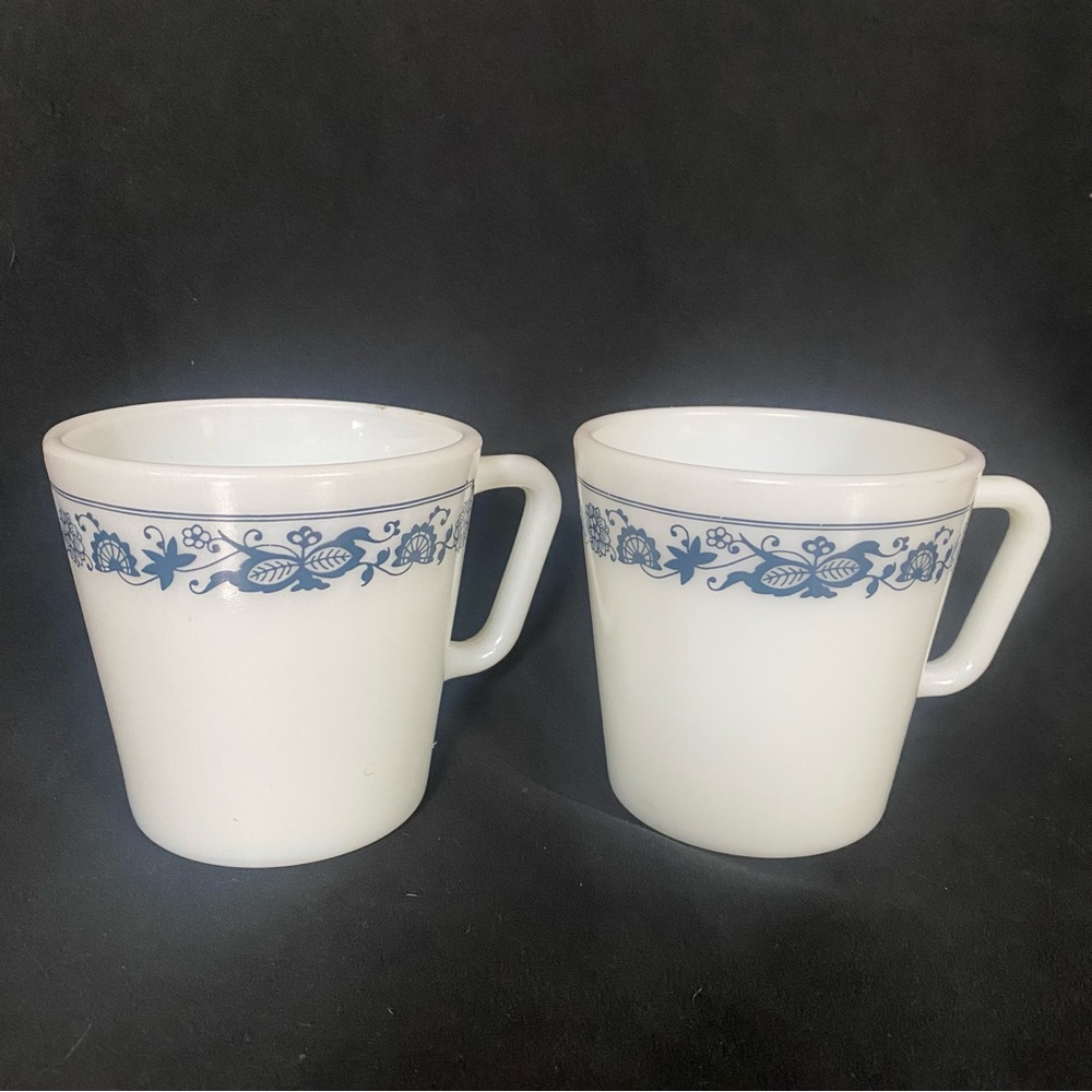 Pyrex Old Town Blue mugs